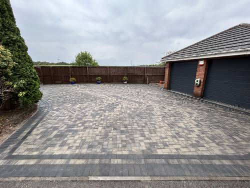 Sample photo: paved driveway illustration