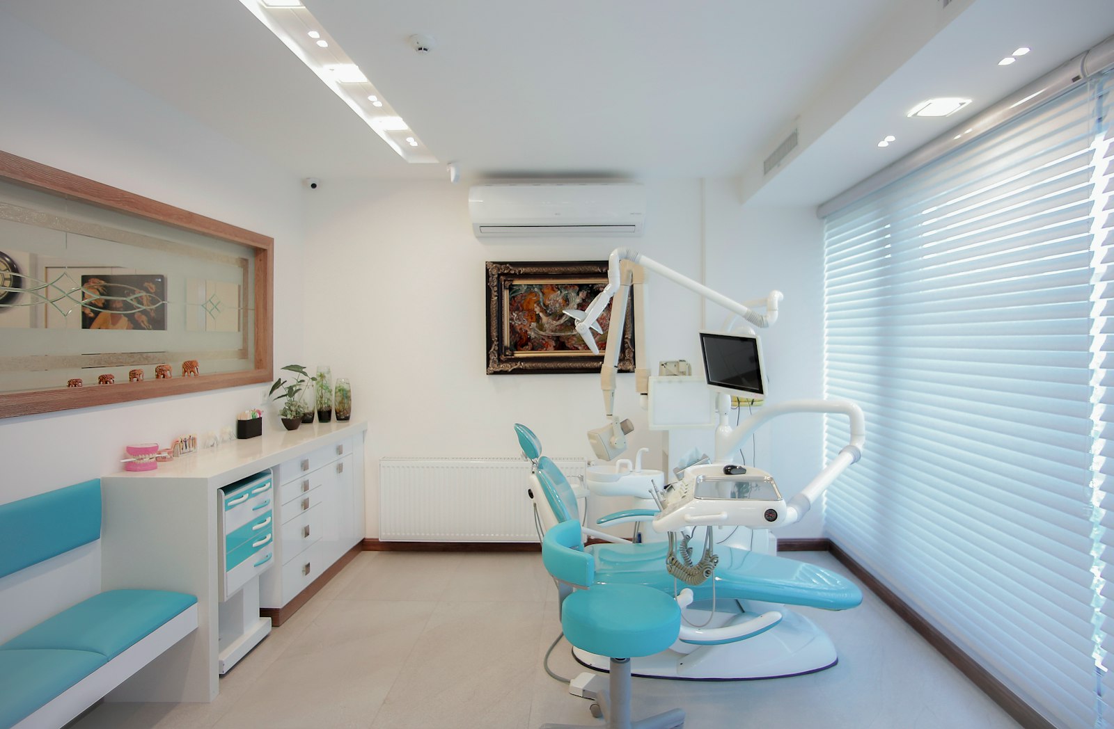 Calm, bright dental treatment room